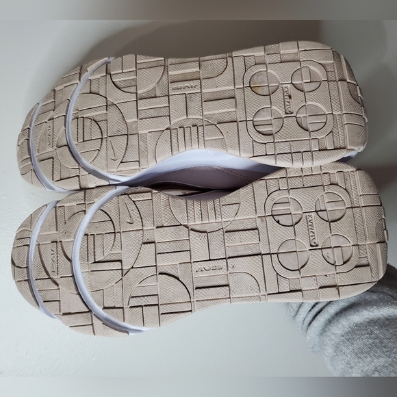 Womens Nike Air Max Intrlk Lite Running Sneakers Size 7.5 Air Padded Sole - Picture 14 of 15